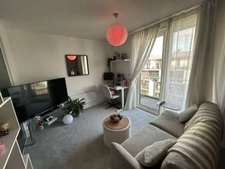 Spectrum Apts, Manchester, Image 2