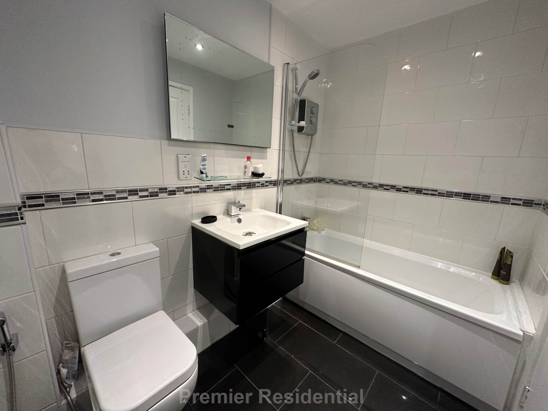 Quince House, Salford, Image 7