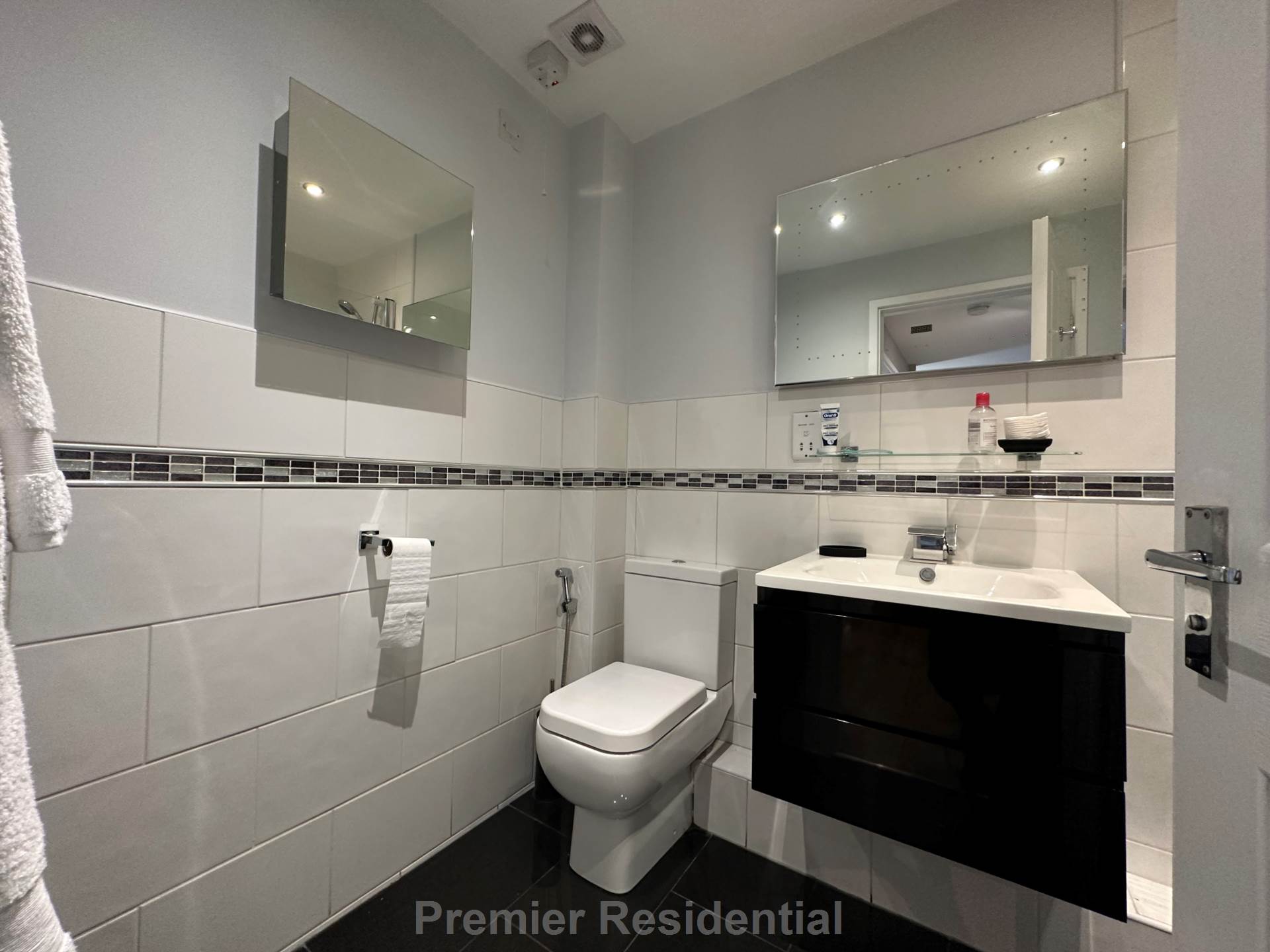 Quince House, Salford, Image 8