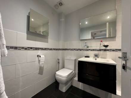 Quince House, Salford, Image 8