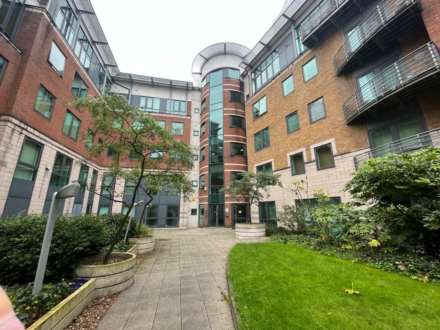 City South, City Road East, Manchester, Image 9