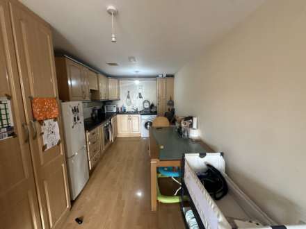 Apartment 11, Midway House, Cheetham Hill, Image 2