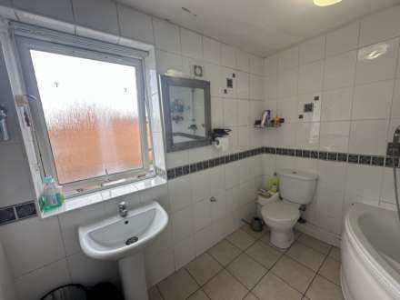 Apartment 11, Midway House, Cheetham Hill, Image 5