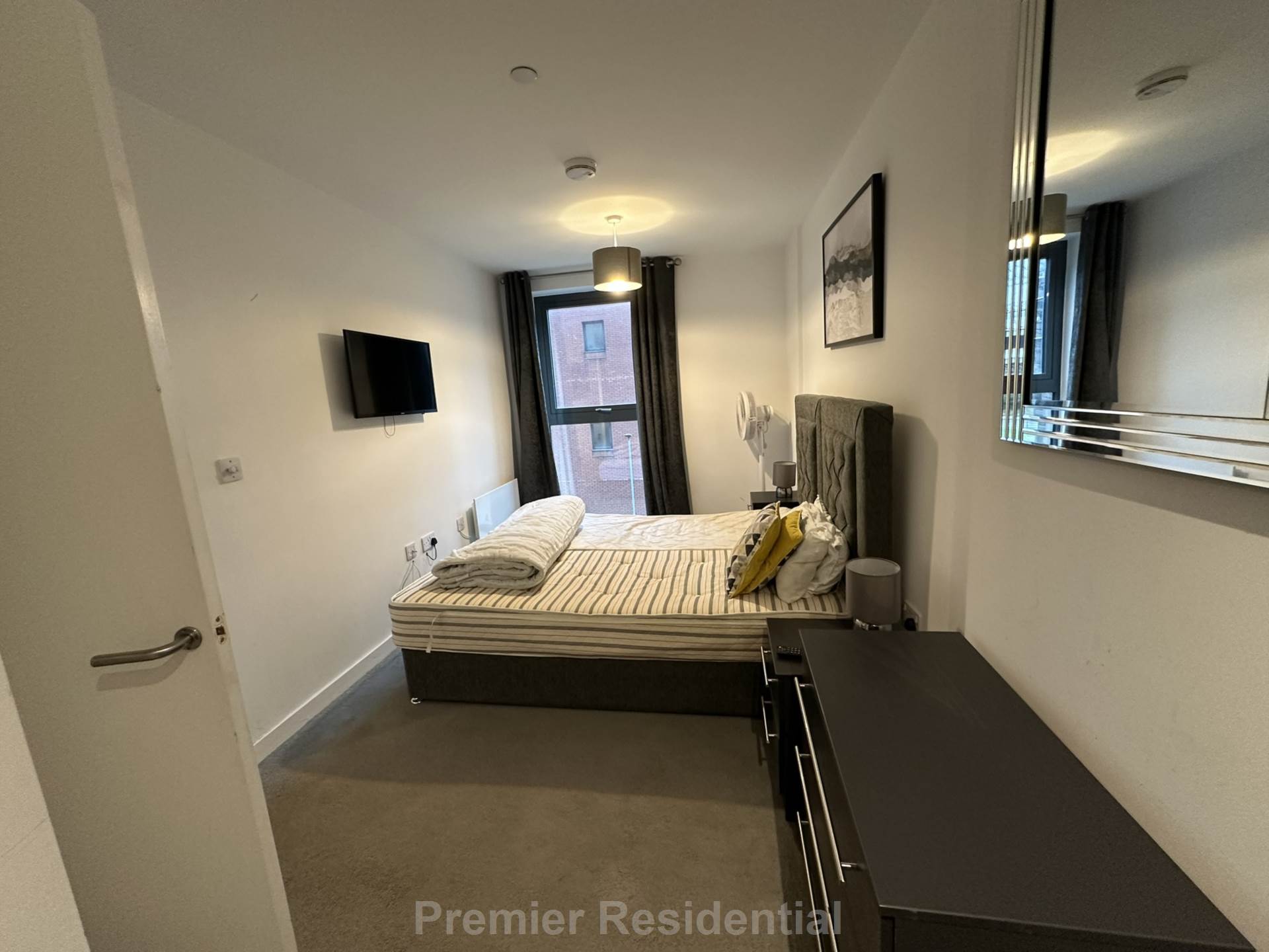 Insignia, Manchester, Image 5