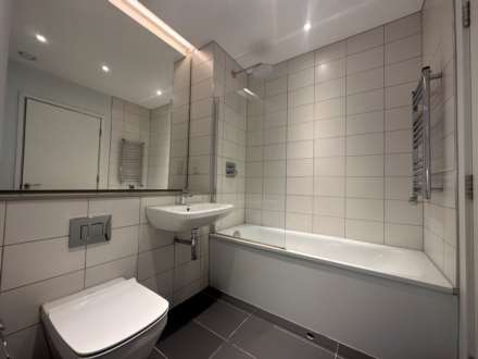 Local Blackfriars, Bury Street, Image 10