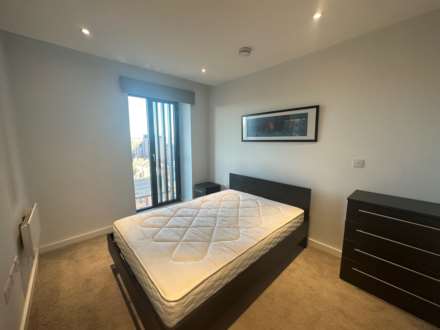 Local Blackfriars, Bury Street, Image 5