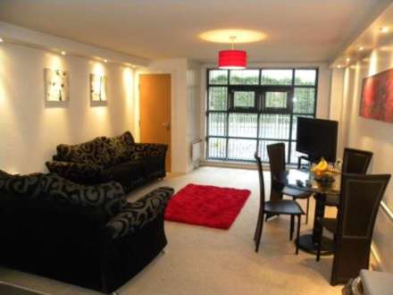 Apartment    City Gate, Manchester, Image 2