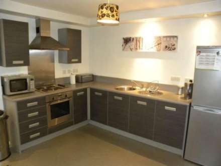 Apartment    City Gate, Manchester, Image 3
