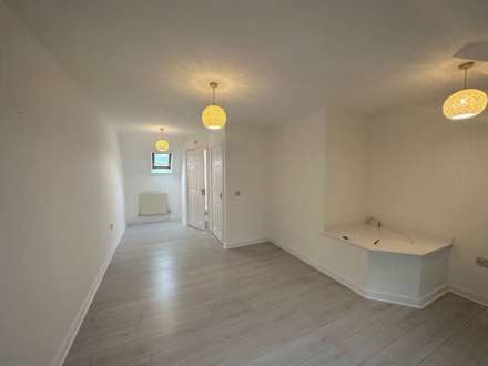 Kendal Avenue, Manchester, Image 11