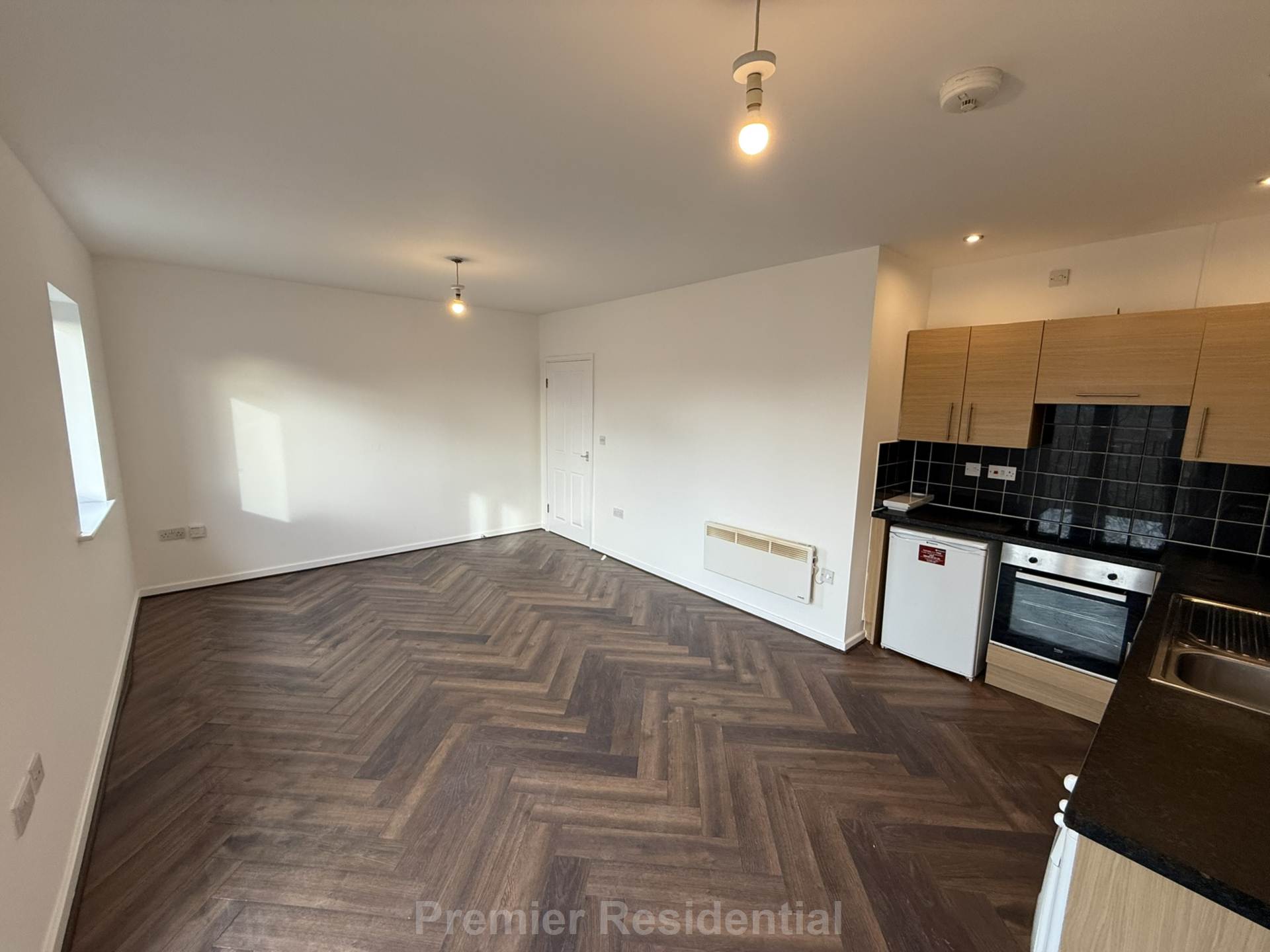 Newbridge Close, Radcliffe, Image 3