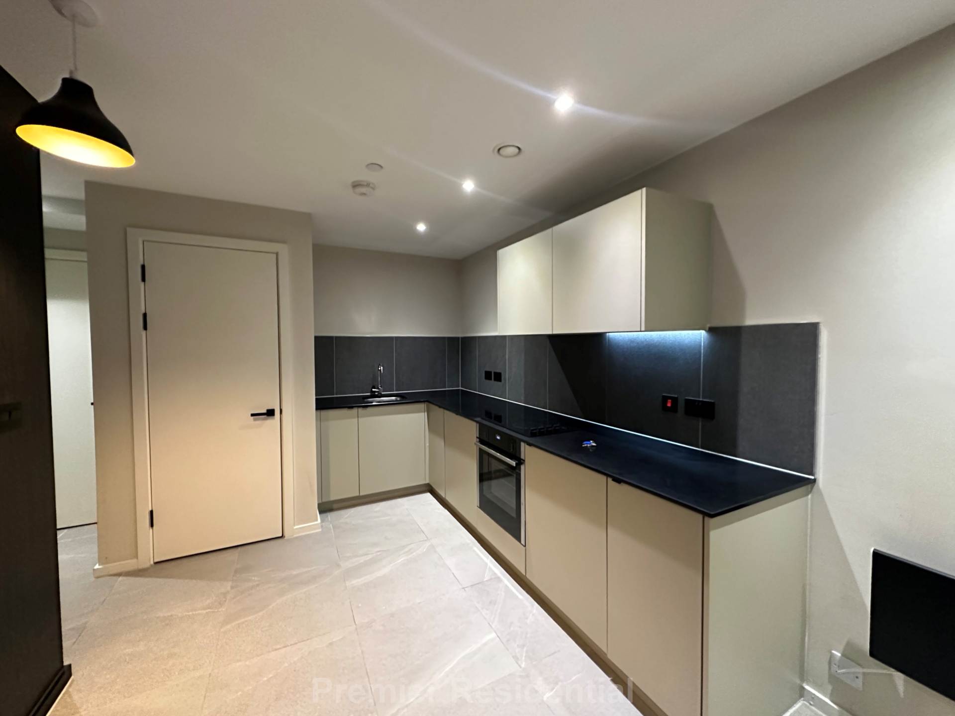 Spinners Way, Manchester, Image 2