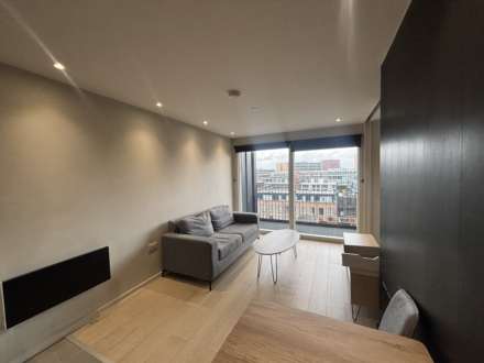 Property For Rent Spinners Way, Manchester