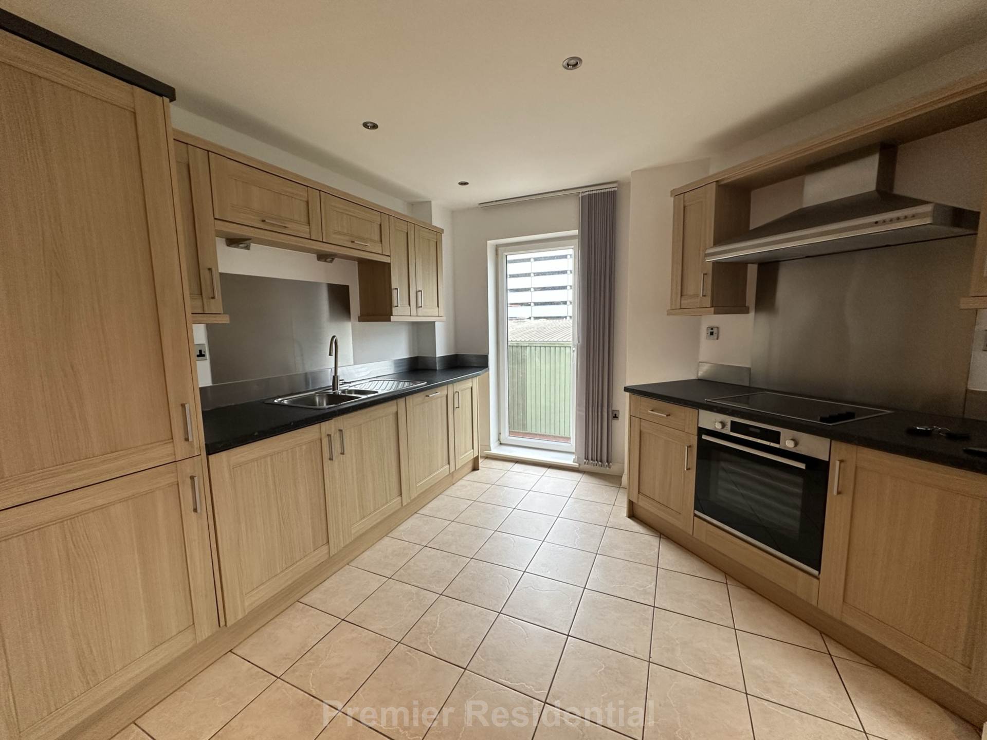 XQ7 Building, Image 3