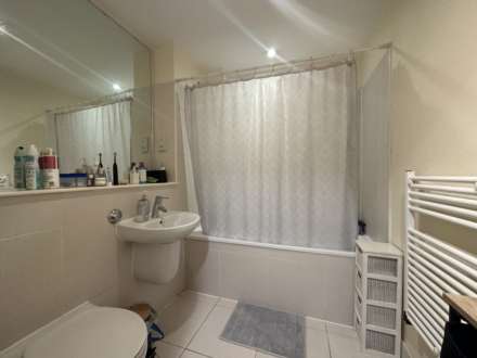 Apartment     The Base, Manchester, Image 8