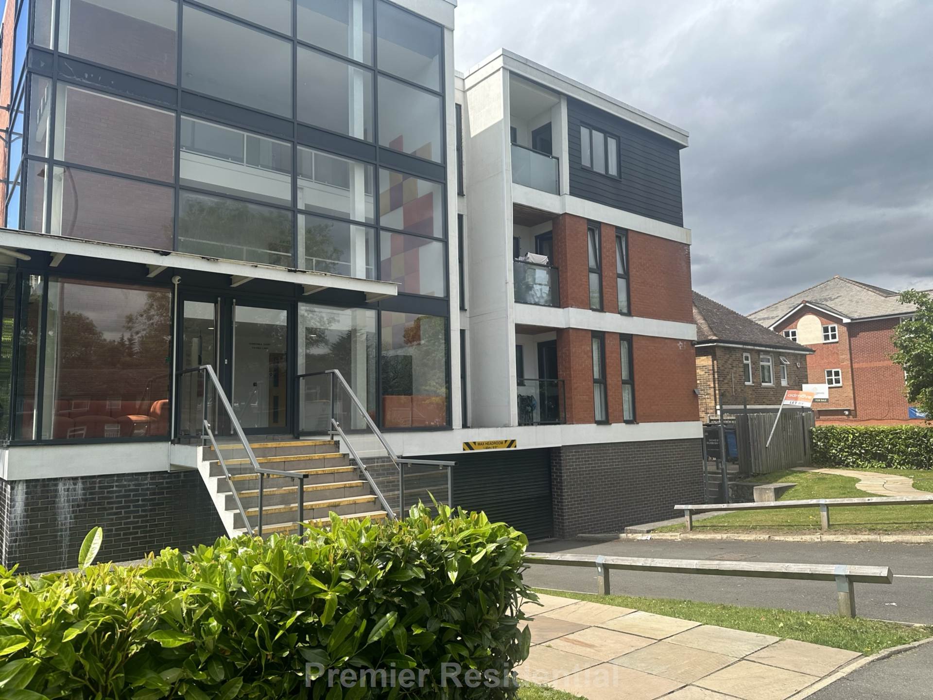 Hall Lane, Manchester, Image 11