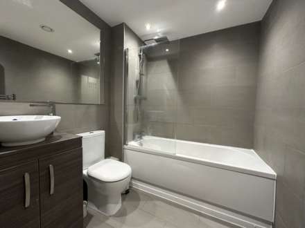 Hall Lane, Manchester, Image 7