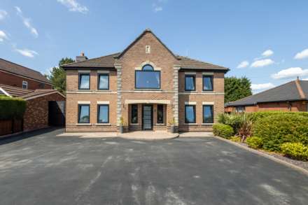5 Bedroom Detached, Cockey Moor Road, Bury