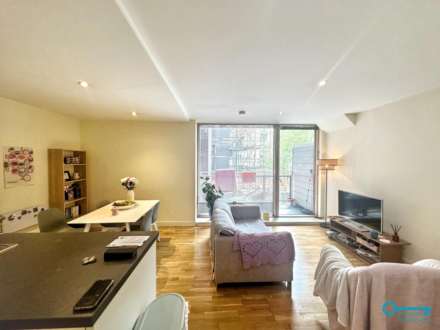 Apartment     The Base, Manchester, Image 2