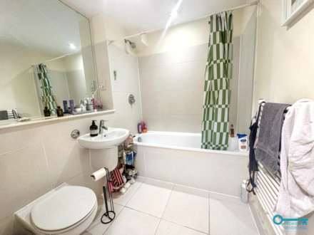 Apartment     The Base, Manchester, Image 7