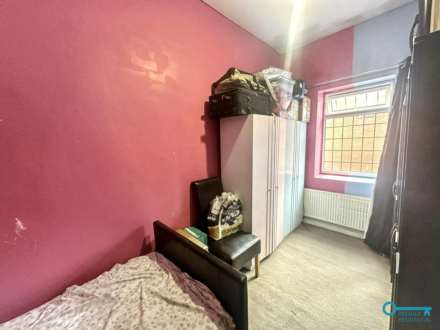 Chelmsford St, Oldham, Image 15