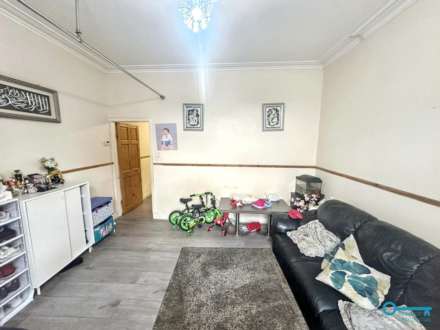 Chelmsford St, Oldham, Image 4