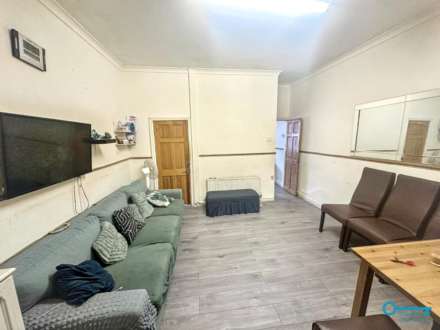Chelmsford St, Oldham, Image 6