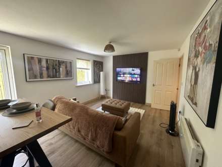 Newbridge Close, Radcliffe, Image 4