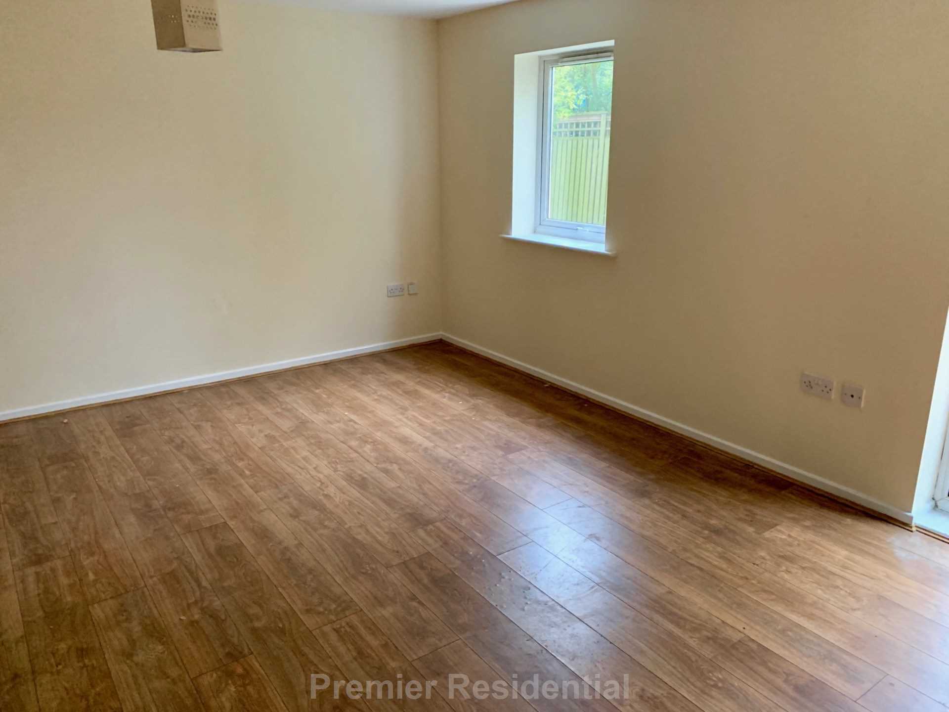 Newbridge Close, Radcliffe, Image 2