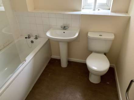 Newbridge Close, Radcliffe, Image 5