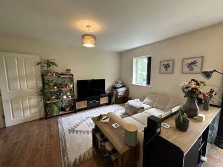 Newbridge Close, Radcliffe, Image 4
