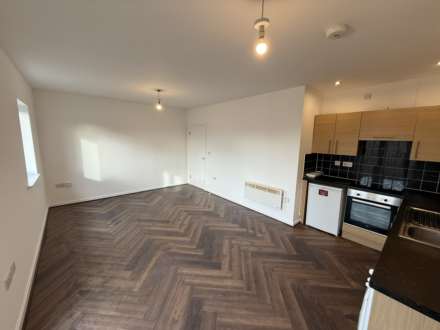 Newbridge Close, Radcliffe, Image 3