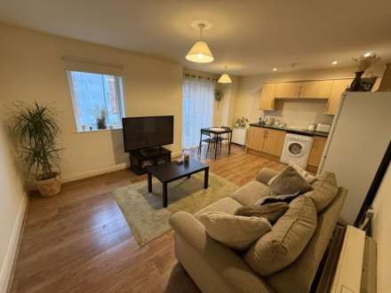 Newbridge Close, Radcliffe, Image 3