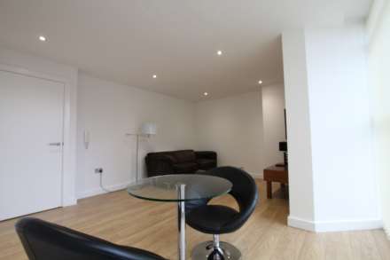 Property For Rent Commercial Street, Manchester