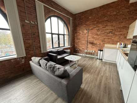 3 Bedroom Apartment, Moss Lane West, Manchester