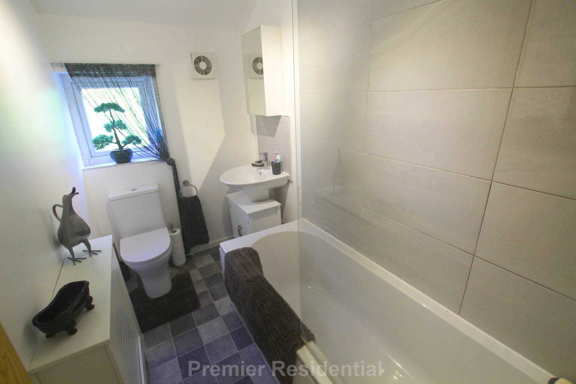 Pleasant Street, Heywood, Image 8