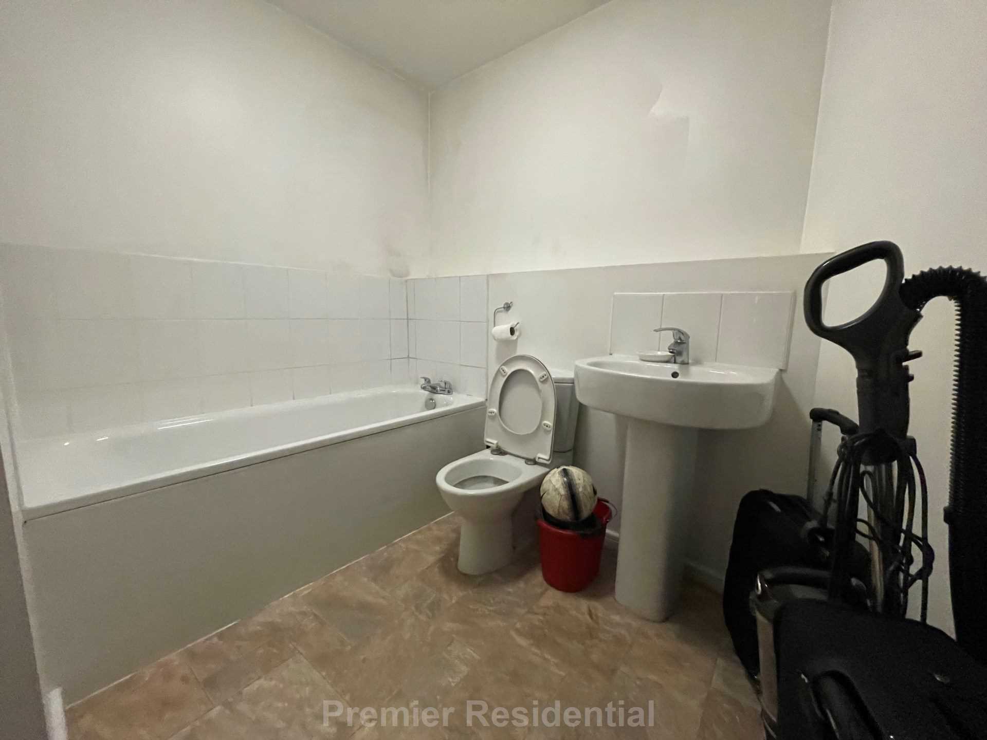 The Drum, Stillwater Drive, Manchester, Image 11