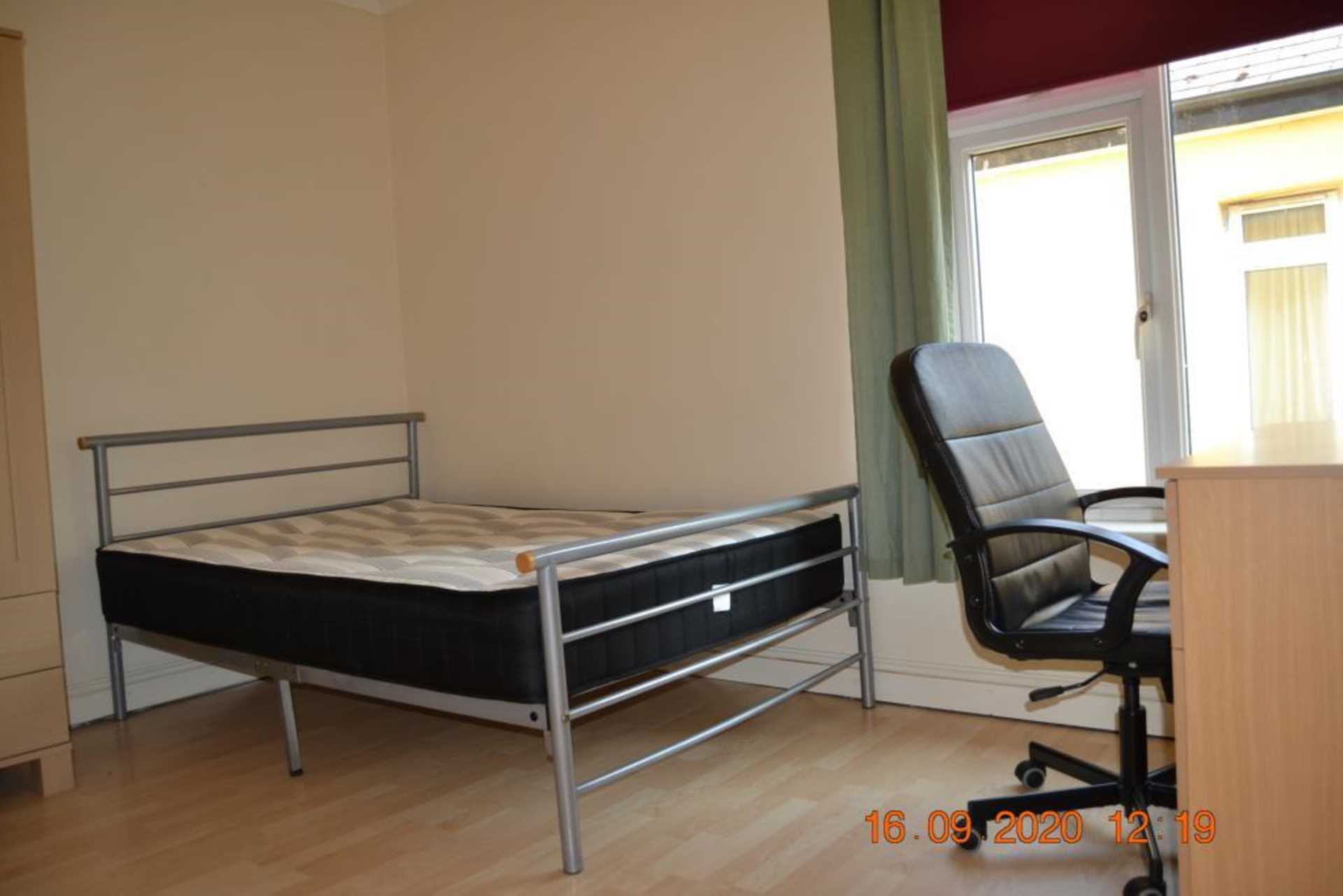 The Walk, Cardiff, Image 16