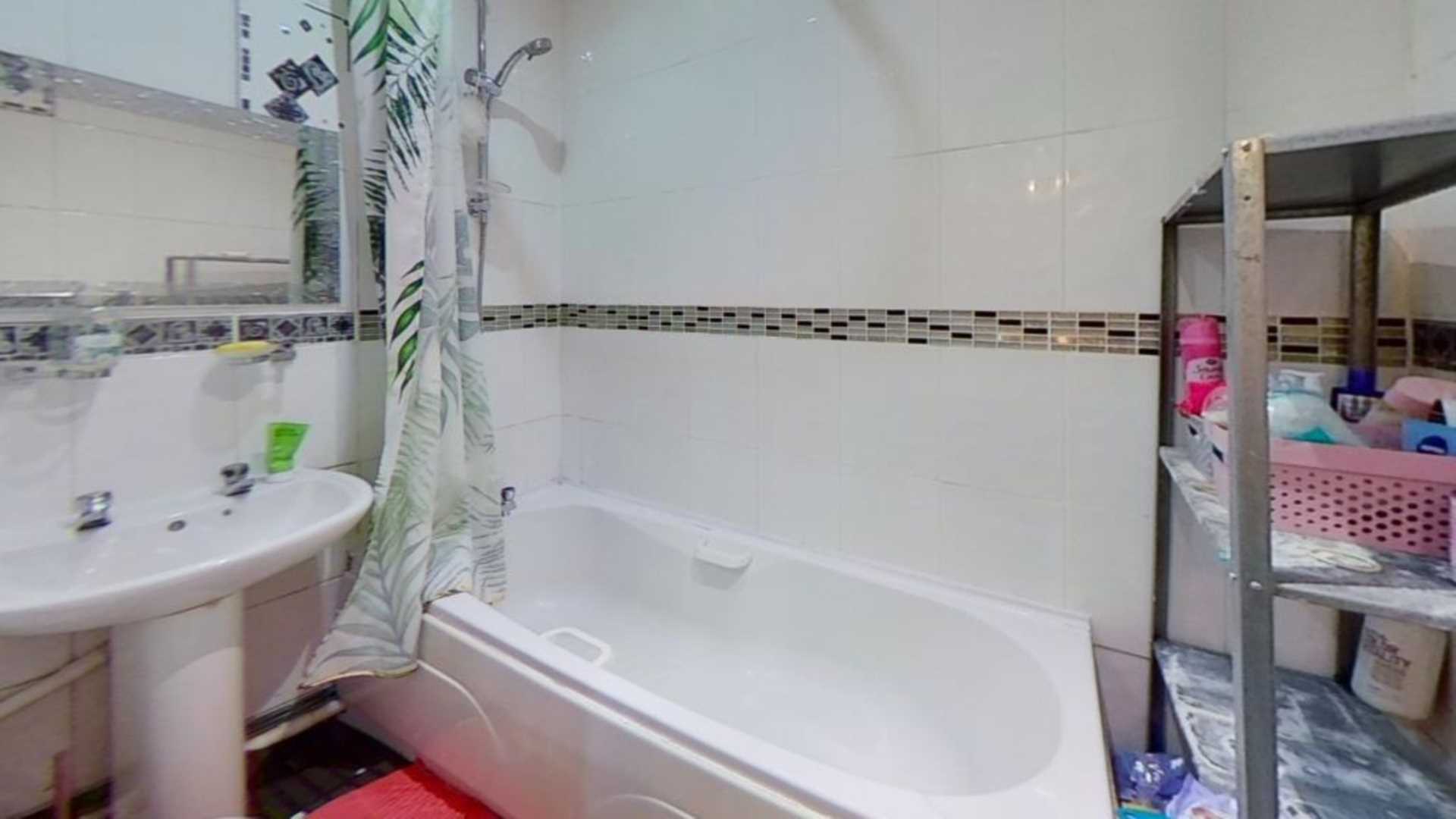 The Walk, Cardiff, Image 6