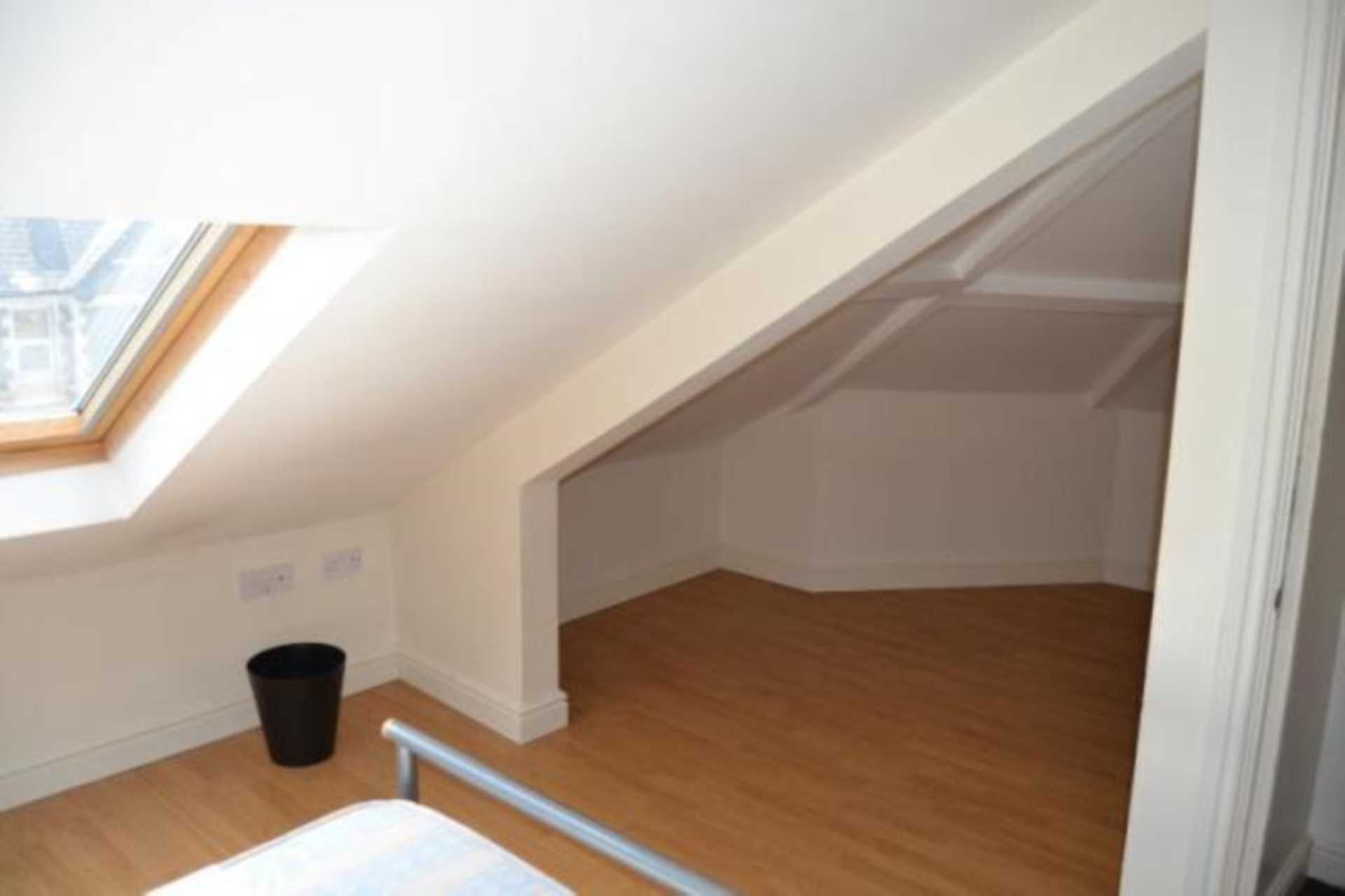 Woodville Road, Cardiff, Image 16