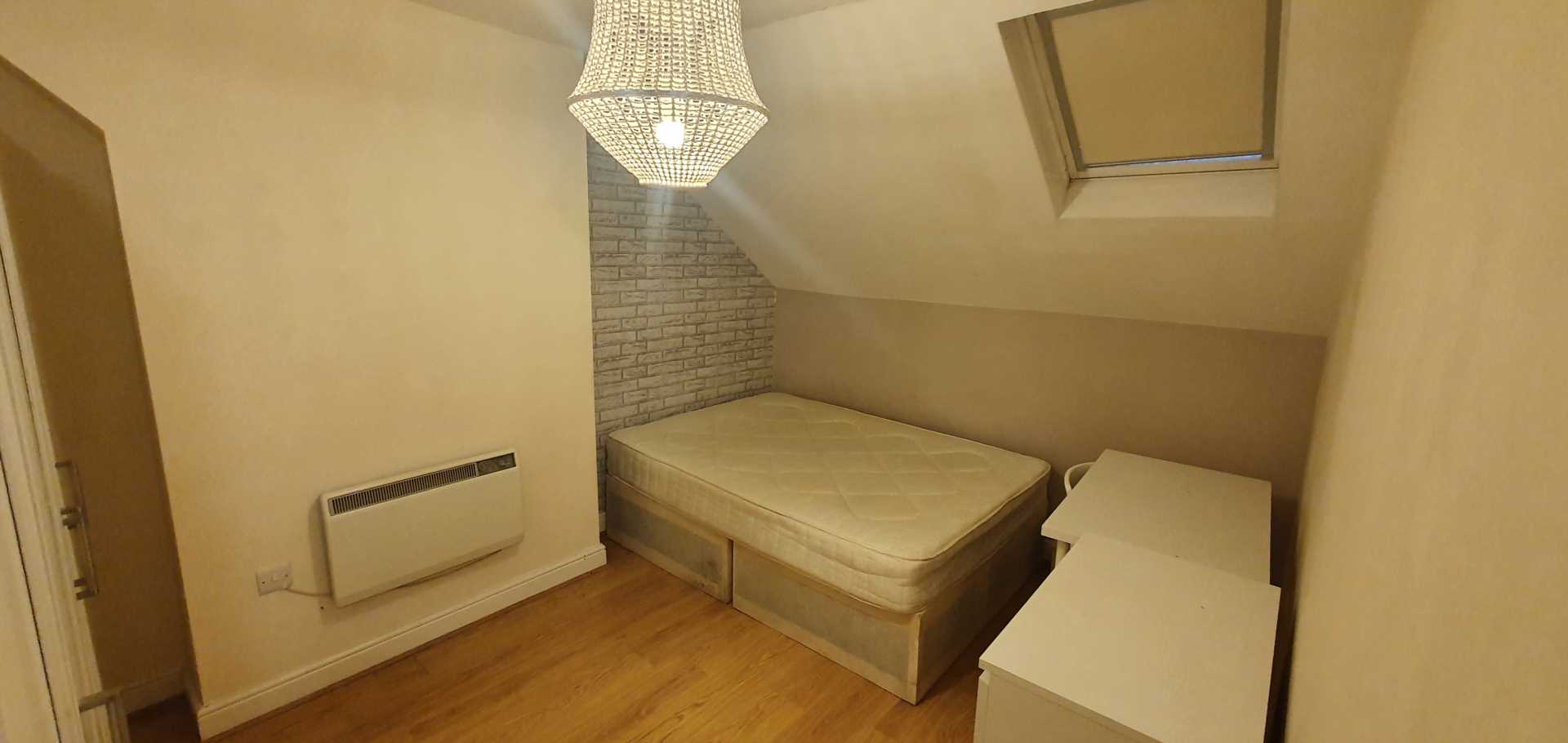 Newport Road, Cardiff, Image 11