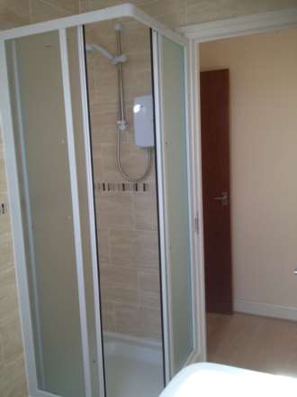 Newport Road, Cardiff, Image 15