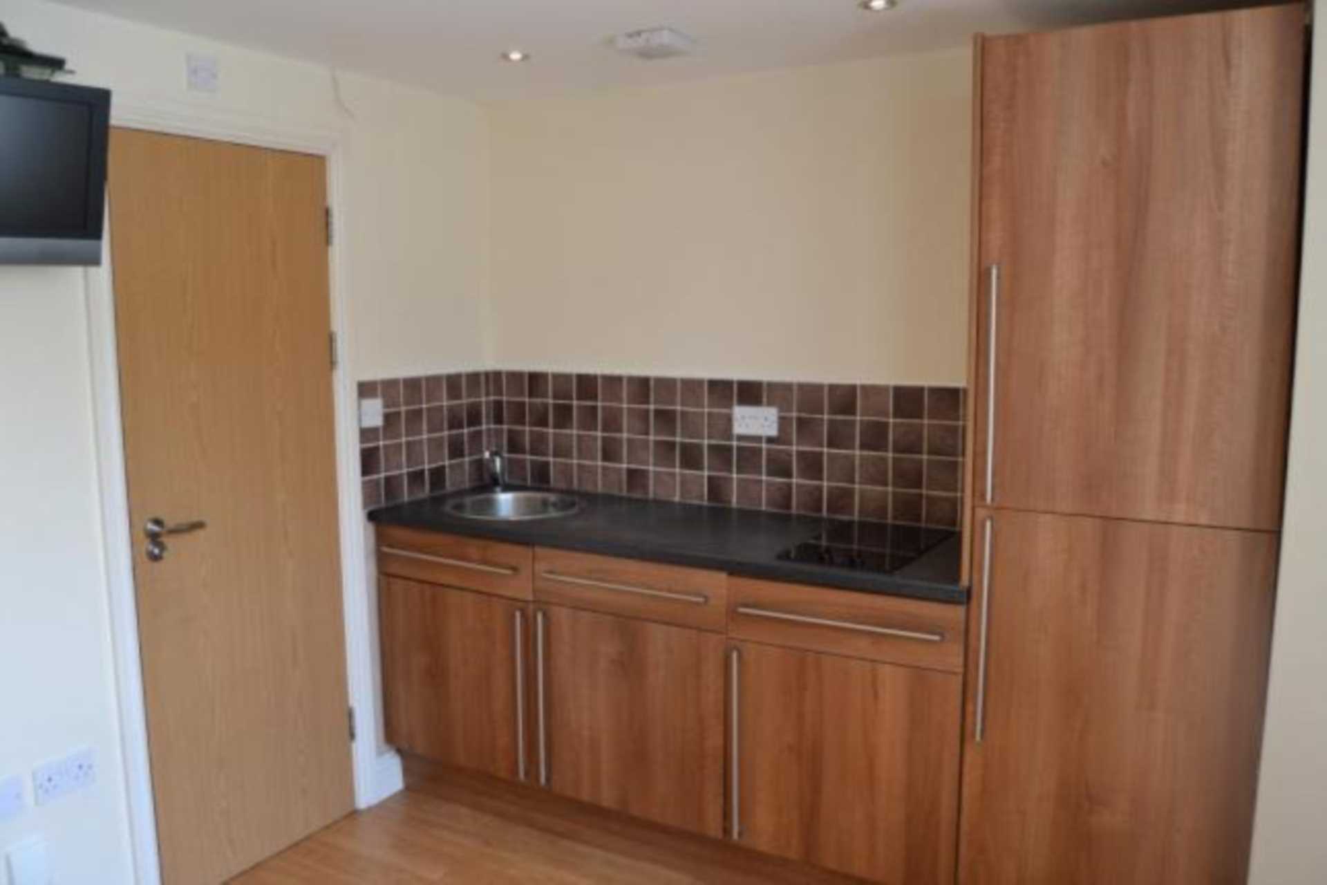 Woodville Road, Cardiff, Image 4