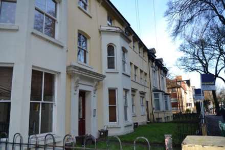 2 Bedroom Flat, The Parade, Cardiff