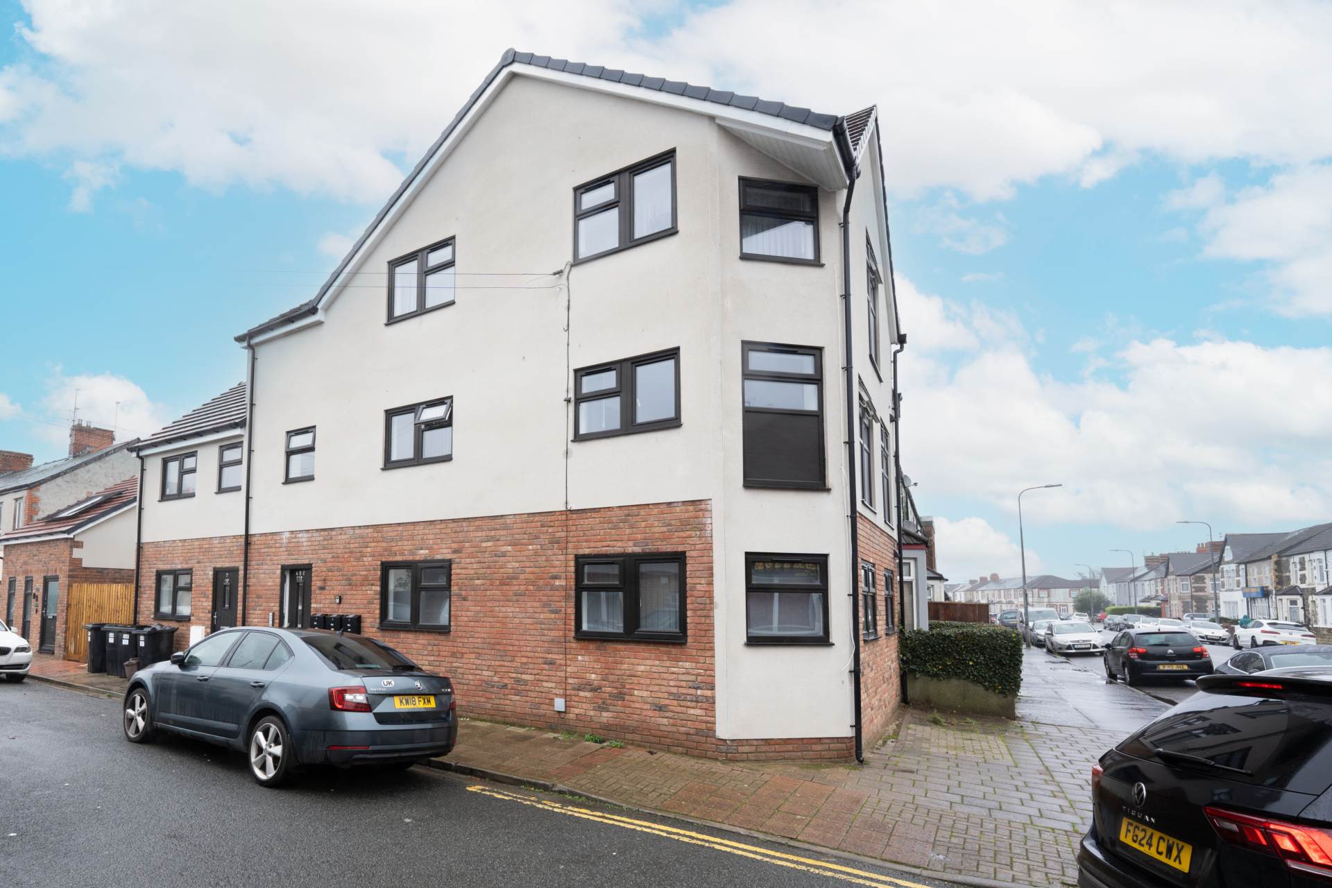 Broadway, Cardiff, Image 17
