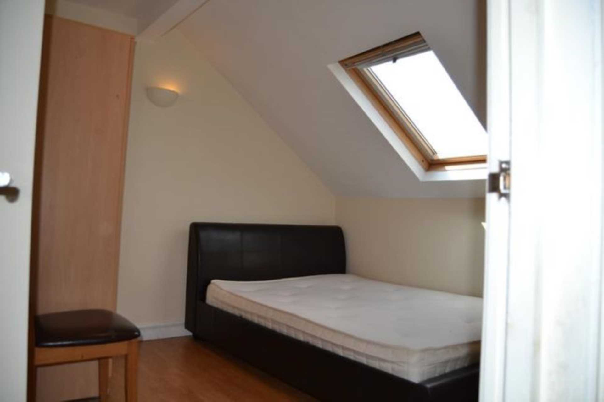 Penarth Road, Cardiff, Image 10