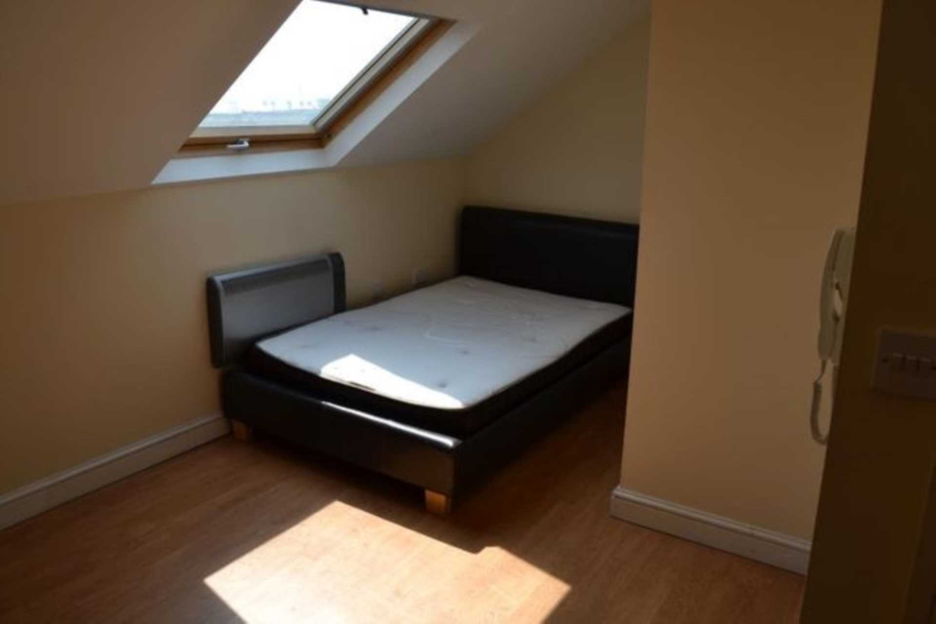 Penarth Road, Cardiff, Image 11