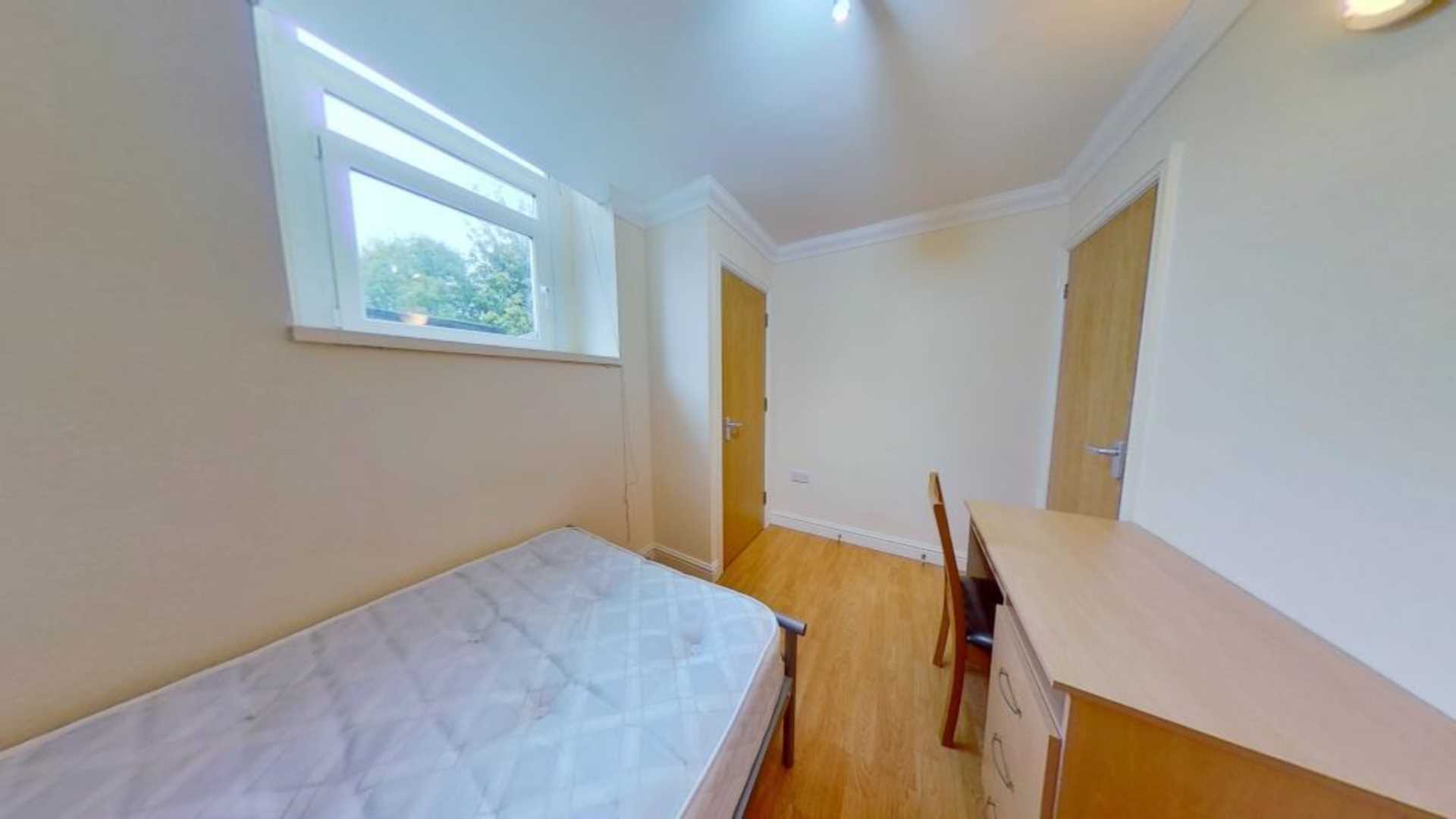 Richmond Road, Roath, Image 32