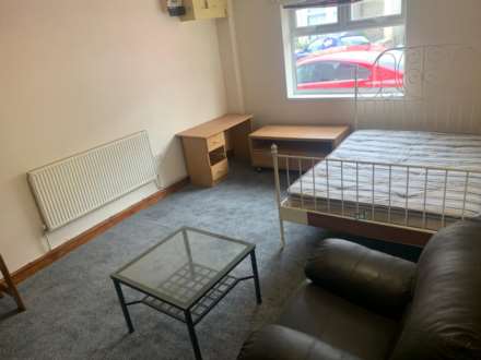 City Road, Roath, Image 7
