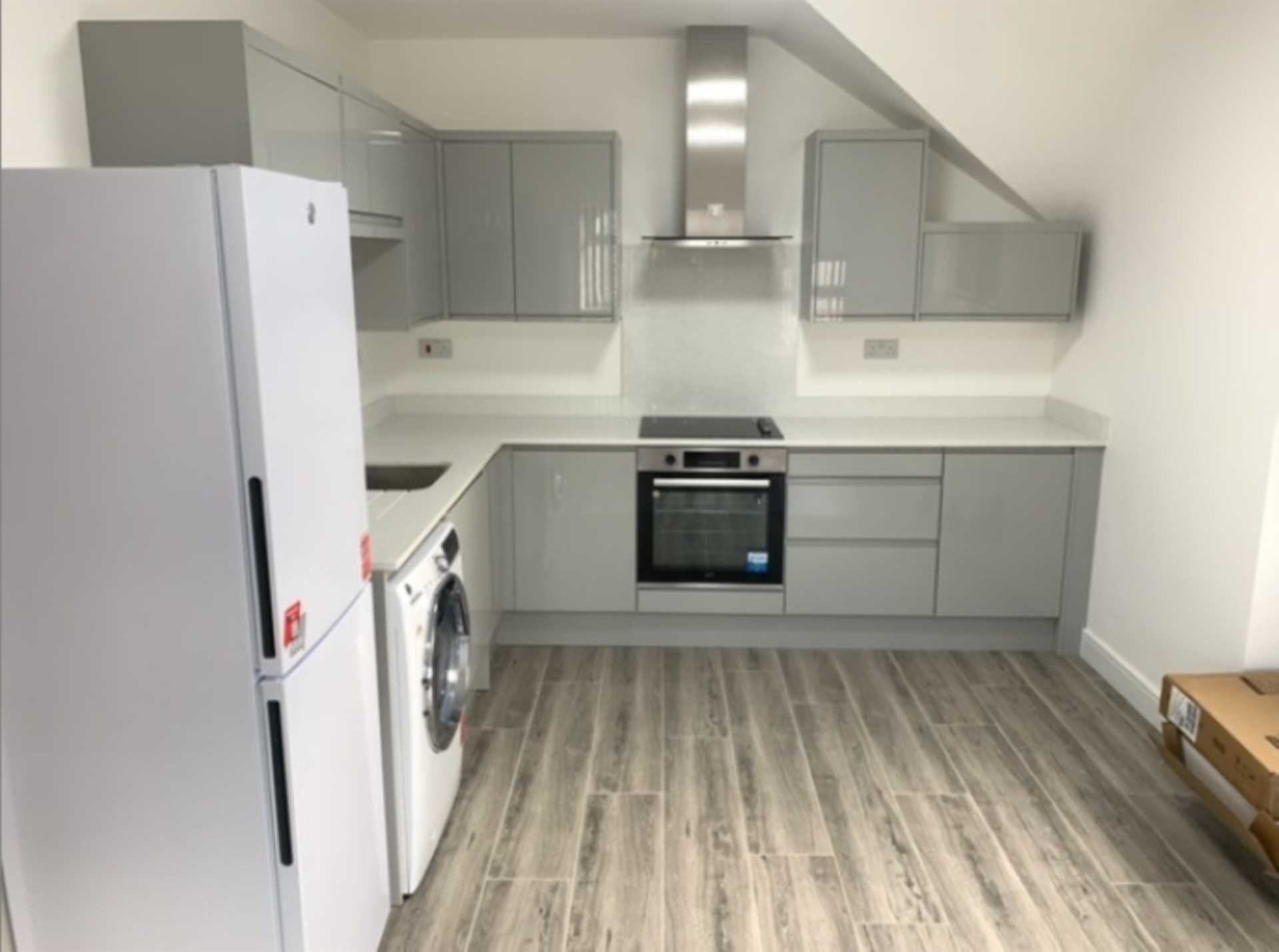 Broadway, Cardiff, Image 1