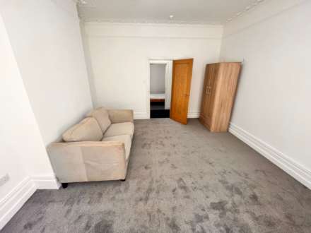 Connaught Road, Roath, Image 9
